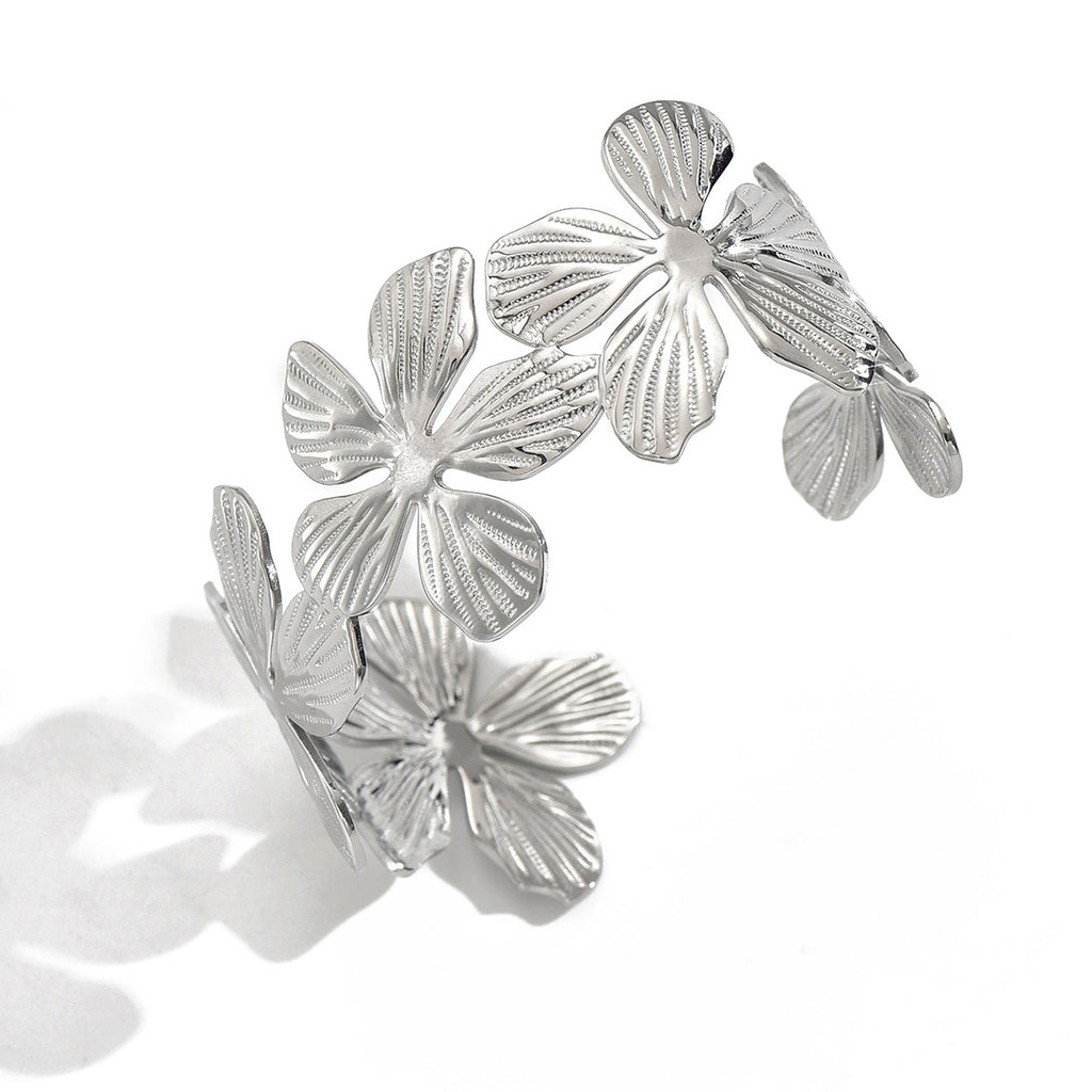 Lxalry 18K Gold Plated Stainless Steel Floral Carved Mirror Bracelet