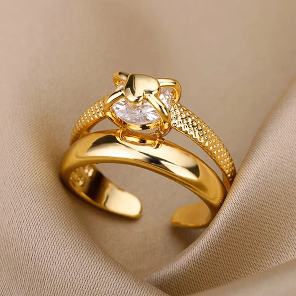 GoldenLink Crystal Ring