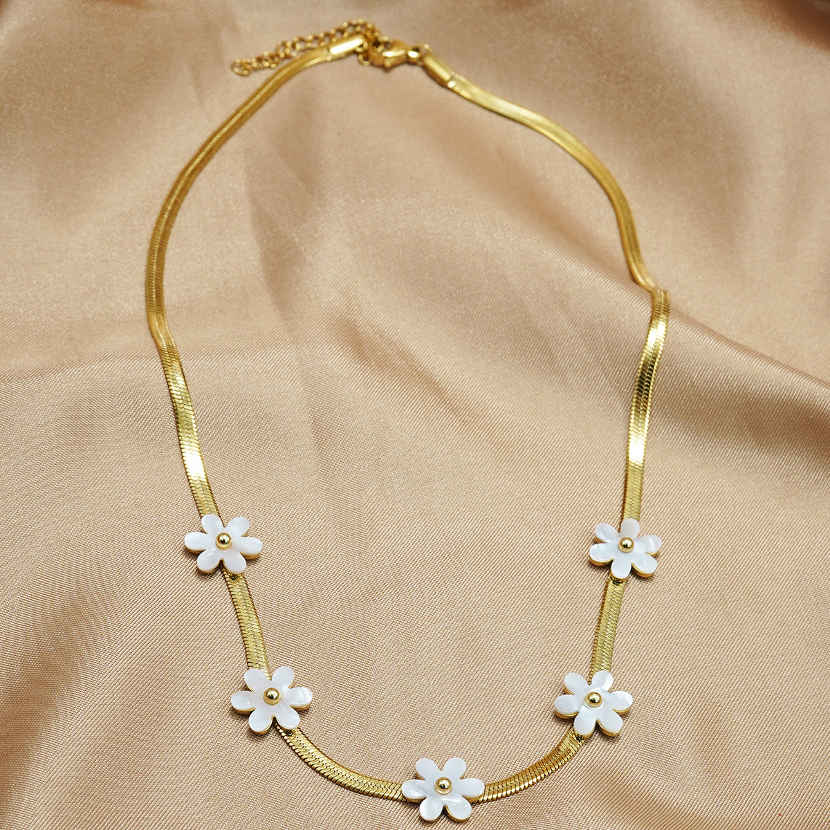 Lxalry 18K Gold Plated Bohemian Floral Necklace